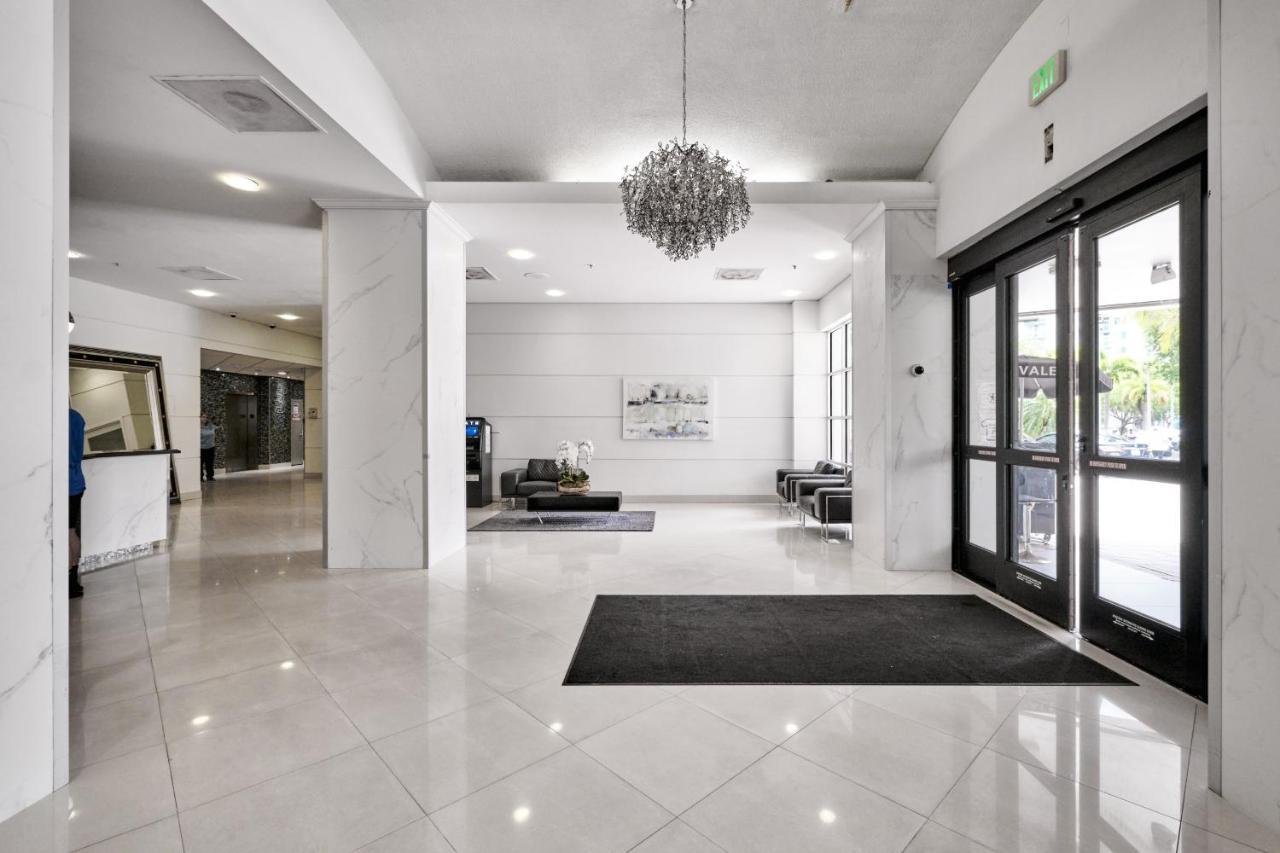 Miami Beach Collins Ave Apartments Free Parking Sunny Isles Beach Exterior photo