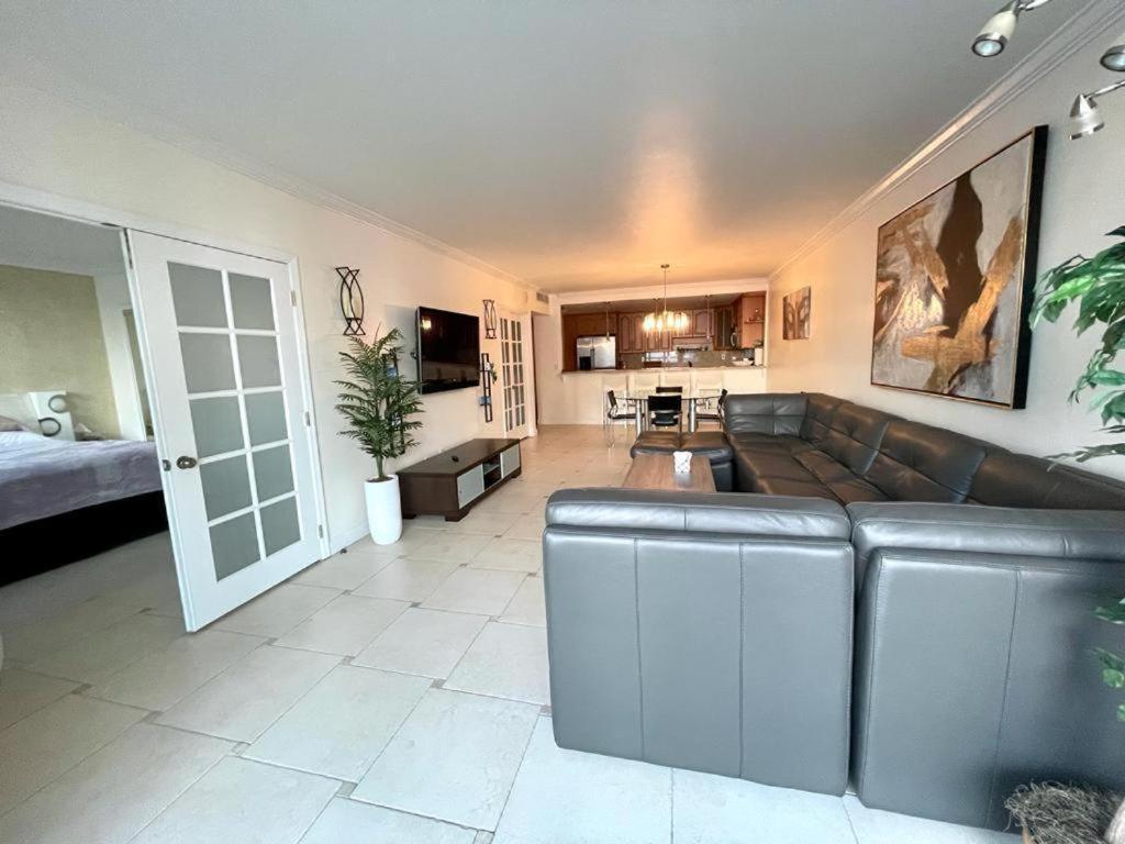 Miami Beach Collins Ave Apartments Free Parking Sunny Isles Beach Exterior photo