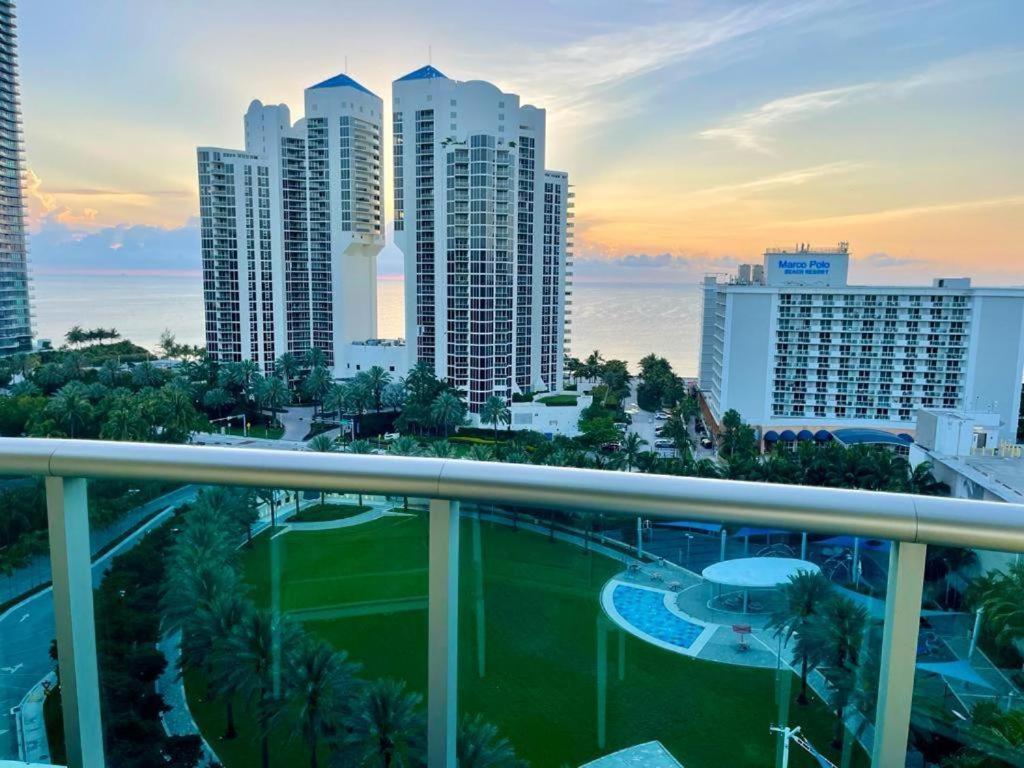 Miami Beach Collins Ave Apartments Free Parking Sunny Isles Beach Exterior photo