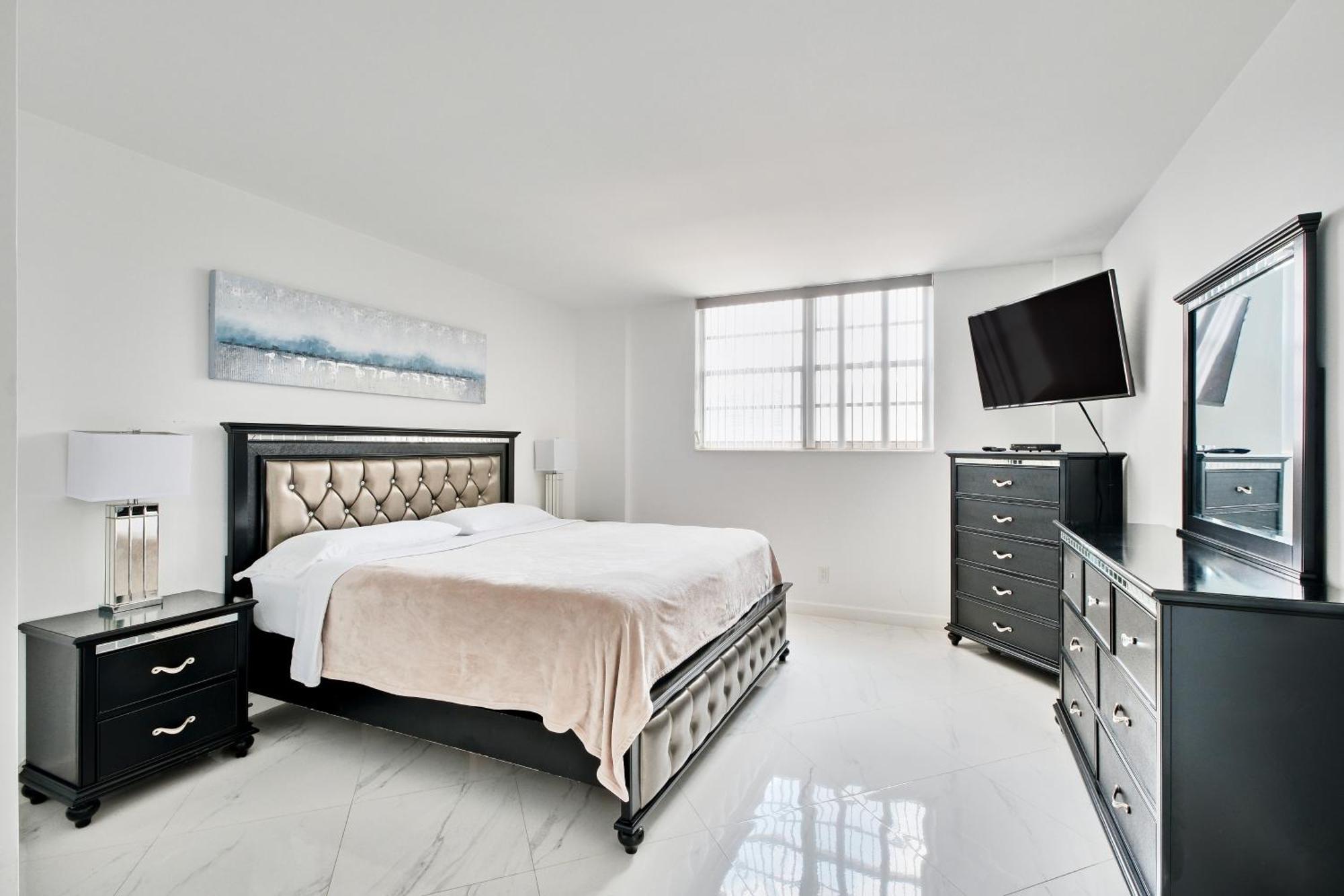 Miami Beach Collins Ave Apartments Free Parking Sunny Isles Beach Room photo